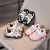 Спортивная обувь для девочек-одноклассниц весна и осень 2025 новая дышащая обувь для мальчиков мягкая подошва детские кроссовки папины кроссовки нескользящие