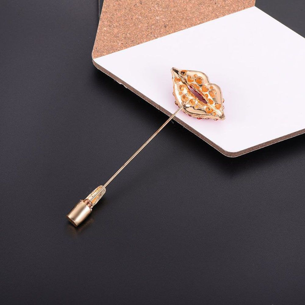 Rhinestone Charms Fashion Accessories Banquet Jewelry Red Lip Lipstick Brooch Badge Scarf Pin