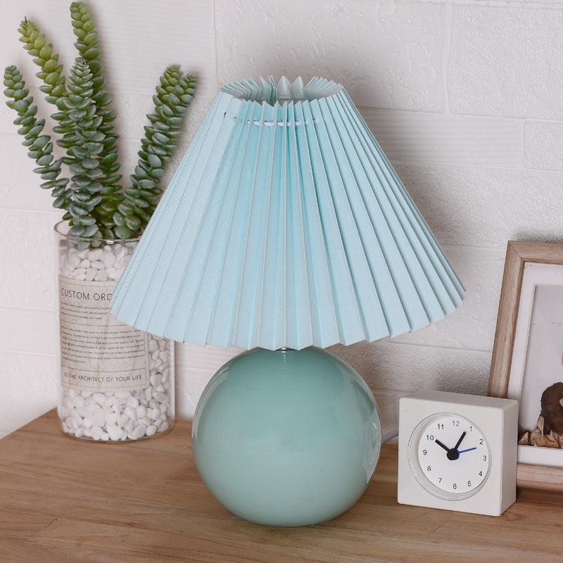 Retro Ceramic Pleated Table Lamp - Mid-Century Style for Bedroom or Wedding Decor