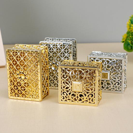 Винтажная шкатулка для украшений с ажурным узором, пластиковая коробка для конфет с золотым/серебряным покрытием, коробка для подарков на свадьбу/вечеринку, для колец, серег, ожерелий, принадлежности для девичника, дня рождения