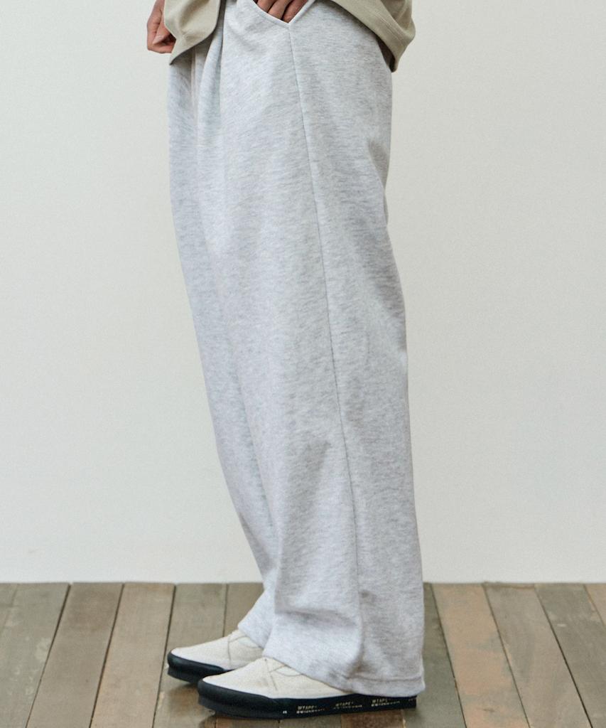 FILLUMINATE One-Pleat Wide Sweatpants - Light Grey