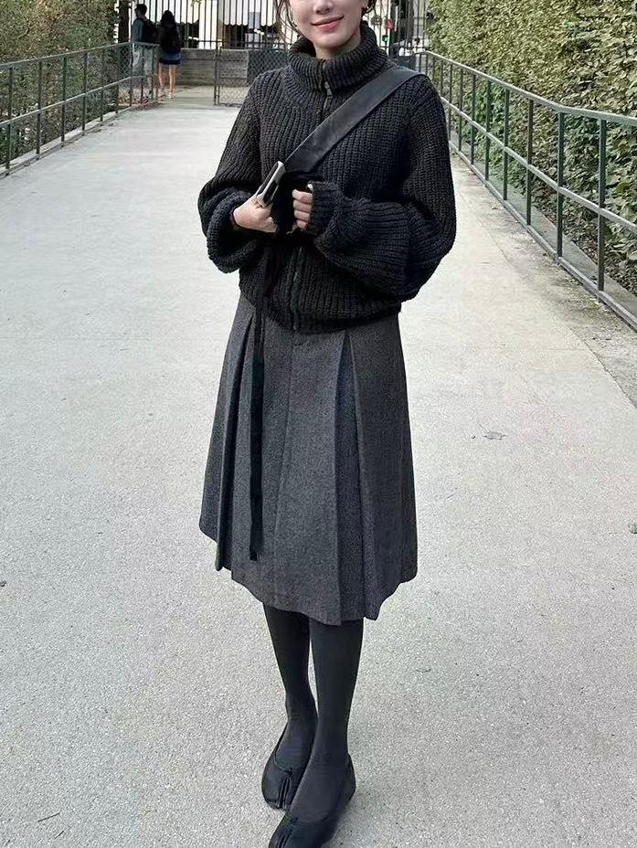 Butterfly Treasure Deep Gray Chunky Knit Stand Collar Cardigan for Women - Cozy Autumn/Winter Loose Fit Top