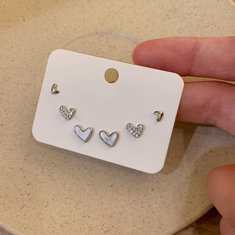 Серьги-сердечки из циркона, набор из шести штук: Шикарные мини-дизайны, удобные для сна, для женщин