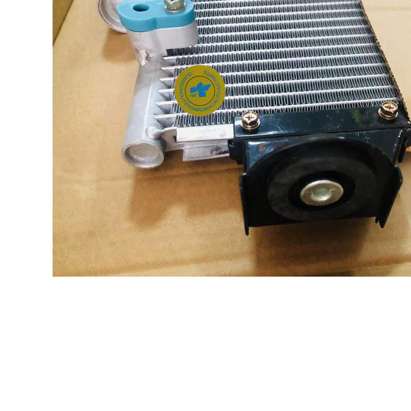 Конденсатор кондиционера FMM AC для пикапа HILUX VIGO 88460-0K010 884600K010 88460-0K080 884600K080 Размер 646x462x16мм