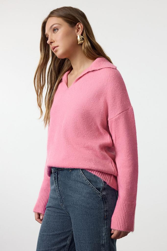 Women's Fashionable Stylish Sweater Pink Woolen Wide Fit Polo Neck Basic Knitwear Sweater