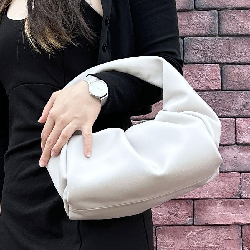 New Fashion Versatile Leather Handheld One Shoulder Handheld Wrist Cloud Bag Folded Bag