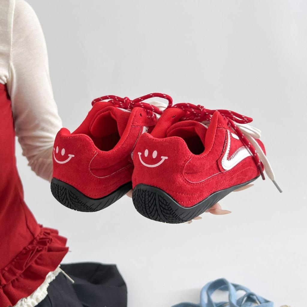 Трендовые американские красные балетные ретро тренировочные туфли женские 2025 новая весна универсальные спортивные и повседневные кеды