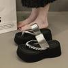 Fairy Fengshui Diamond Flip-flops Shoes Women's Summer Wear 2025 New Silver Height-increasing Thick-soled Beach Cool Slippers