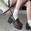 Коричневые женские лоферы на платформе в британском стиле, маленькие кожаные туфли, модные, на толстом высоком каблуке