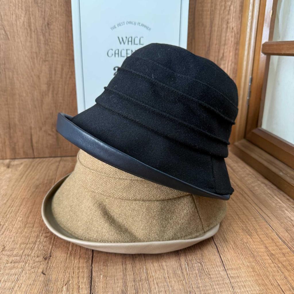 Niche leather edge basin hat female three-dimensional pleated solid color bucket hat autumn and winter commuting versatile atmosphere bucket hat
