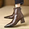 2024 Женская обувь Ботильоны женские Элегантные современные ботинки Женские металлические украшения Острый носок Молния сзади Высокие каблуки Женская обувь
