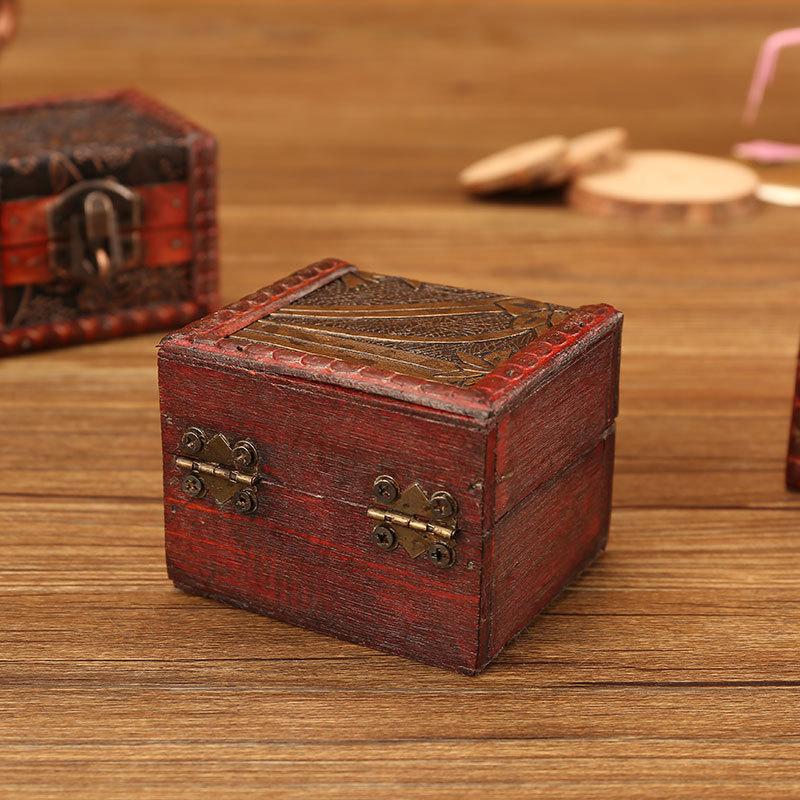 Exquisite European Vintage Wooden Small Storage Box Creative Badge Brooch Jewelry Box Imitate-Old Hand Made Tabletop Ornament