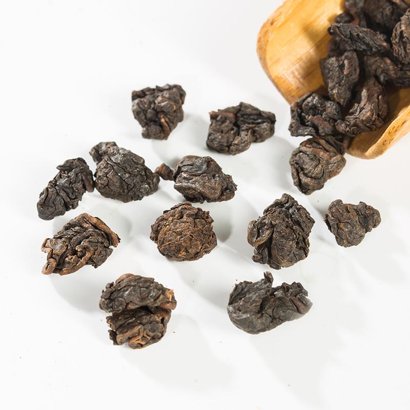 Отличительные сорта чая: Тегуаньинь, молочный улун, хризантема, пуэр, лотос, печеночный чай, черный улун, обжаренный на углях