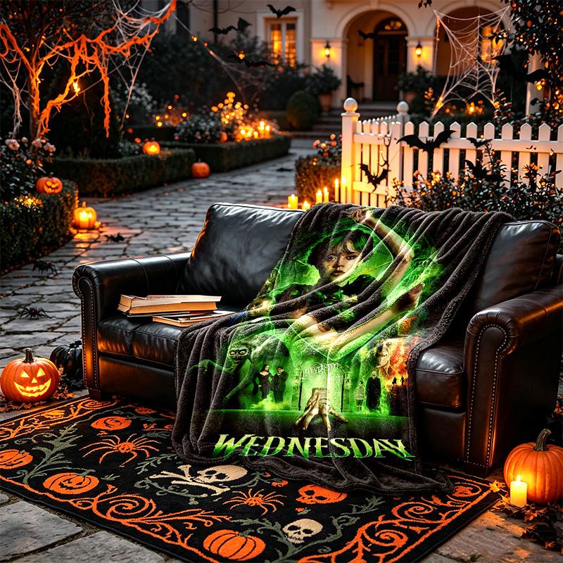 Soft Green Horror Character Blanket Perfect for Snuggling Up on the Sofa, Ideal for Cozying Up in the Bedroom