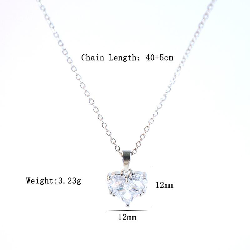 Simple Sparkling Zircon Heart Clavicle Chain Light Luxury Titanium Steel Necklace Unique Fairy Jewelry