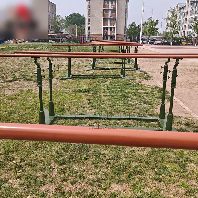 Уличная станция для отжиманий с упорами