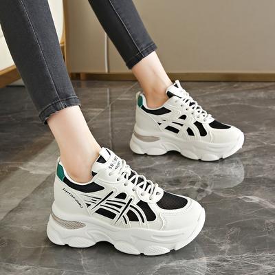 Внешнеторговые весенне-летние кроссовки для папы женские 2025 новые дышащие сетчатые на толстой подошве маленькие легкие повседневные спортивные туфли