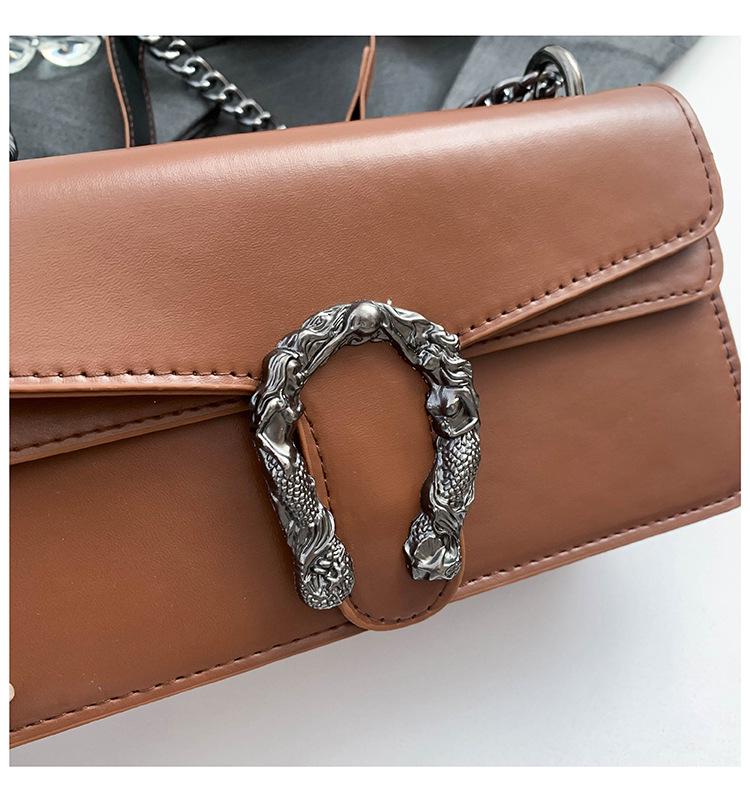 Модная женская квадратная сумка через плечо на цепи 2025 года