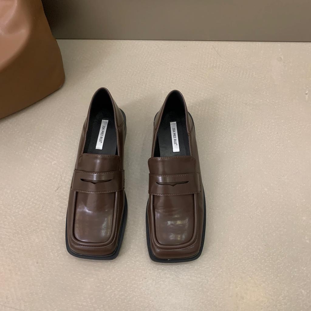 Лоферы на толстом каблуке с квадратным носком, весенне-осенние туфли-одиночки, женская обувь 2025, новая весна, черные, в стиле ретро, в британском стиле, маленькие кожаные туфли