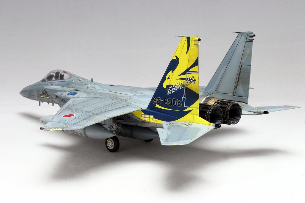 Место 1/72 Самолет F-15J Eagle Сил самообороны Японии, модернизированный, 306-я эскадрилья, Авиашоу 2017 в Комацу, Памятная схема окраски, Золотой E