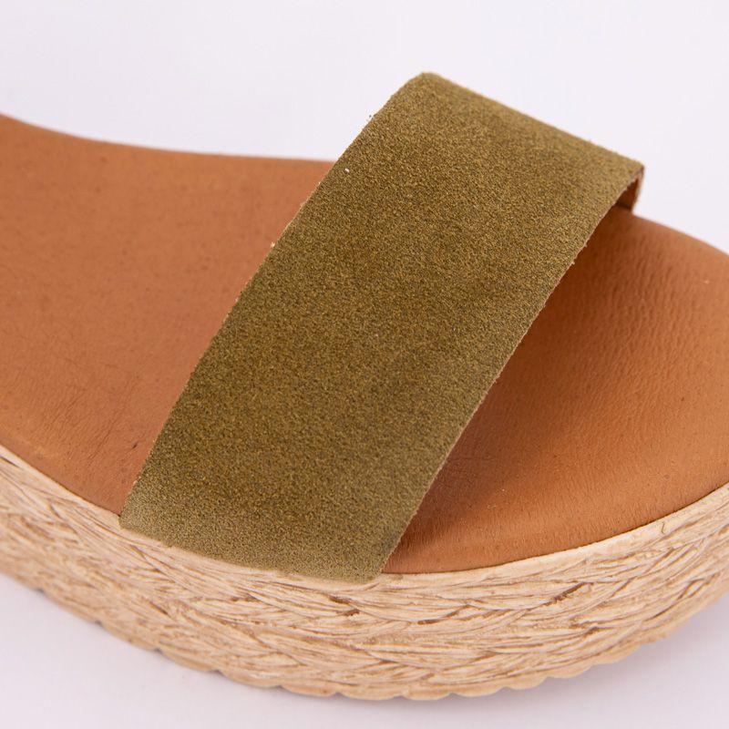 Женские сандалии цвета хаки в стиле милитари на платформе BIOSTOCK