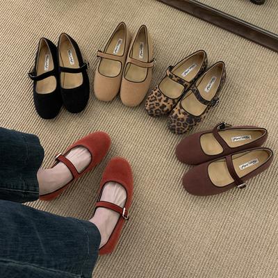Корейская версия туфель-балеток с мелким вырезом, женская обувь 2025, новая осенняя, французские ретро, мягкие плоские туфли Мэри Джейн