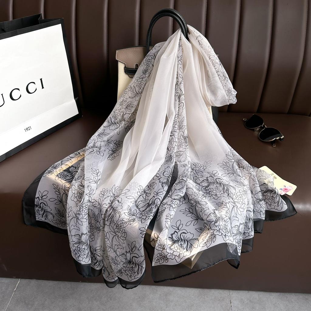 Silk Scarf for Women In Spring Autumn and Winter Middle-aged and Elderly Mothers Warm and Versatile Super Large Scarf Literary Style Travel Scarf