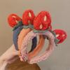 Детская 3D повязка на голову с клубничкой для умывания и макияжа
