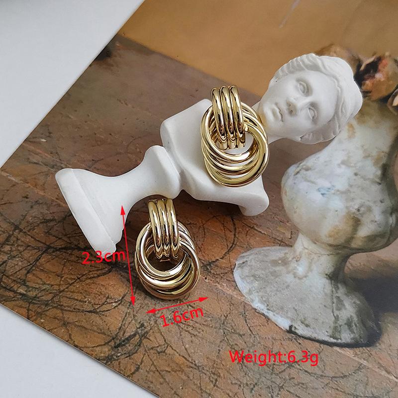 Exaggerated Twist Metal Dangle Earrings for Women Gold Punk Female Hanging Earrings Boho Geometry Ear Jewelry