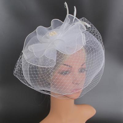 Wiomen Party Fascinator Hat Сетка Ажурная сетка Перо Винтажный цветок Королевский стиль Свадебный головной убор Головной убор Сценическое представление Головной декор Шляпа для волос