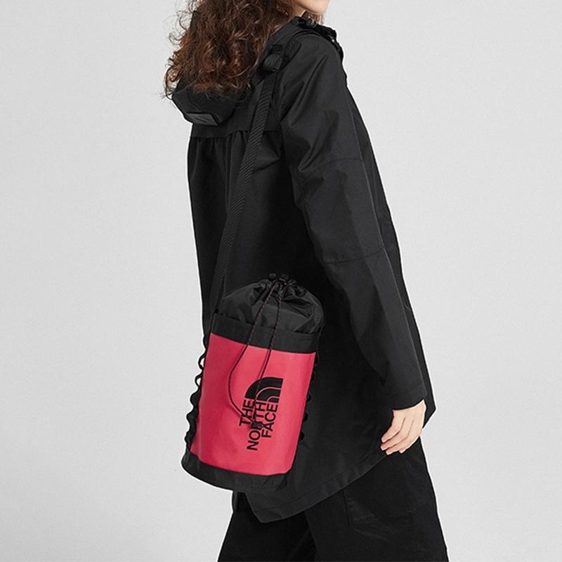 The North Face 8L Round Lightweight Convenient Shoulder Bag Crossbody Bucket Bag Outdoor Bag Women bags Raspberry-Red 3KZ-7KZ3