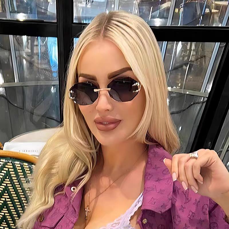 Fashionable Polygonal Frameless Sunglasses Women's Luxury Brand Retro Metal Small Frame Sunglasses Men's Travel SunglassesUV400