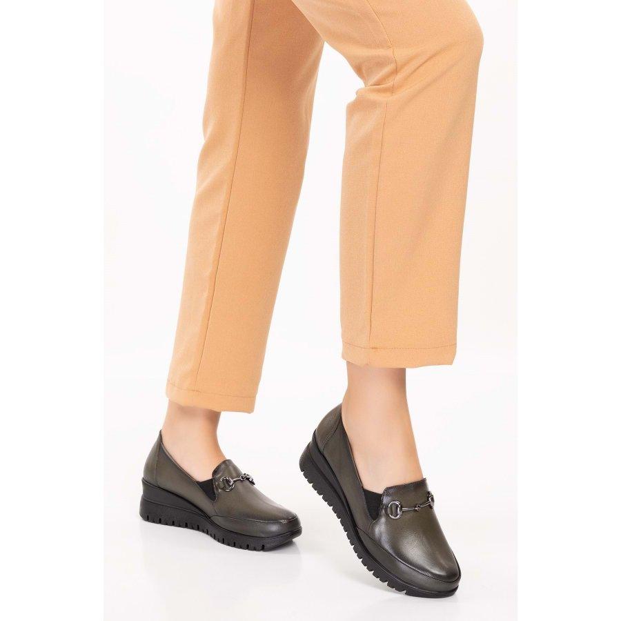 Женская удобная повседневная обувь из натуральной кожи на анатомической подошве