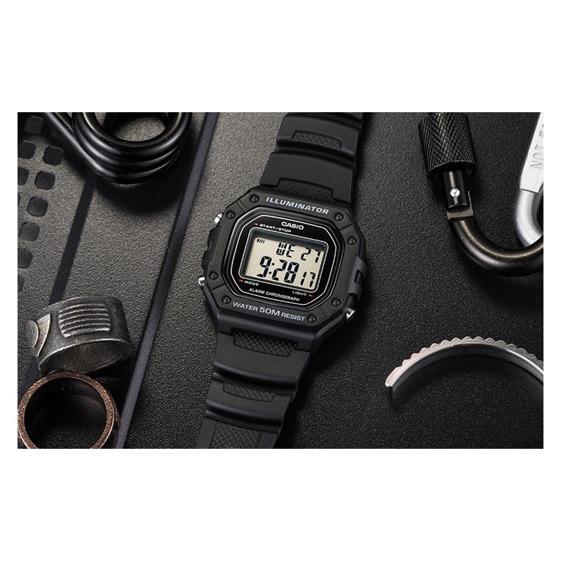 Casio Серия YOUTH - силиконовый маленький квадрат, ретро маленький квадрат, черный воин, цифровой дисплей, кварцевый механизм, полимерный ремешок, японский и W-218H-1A