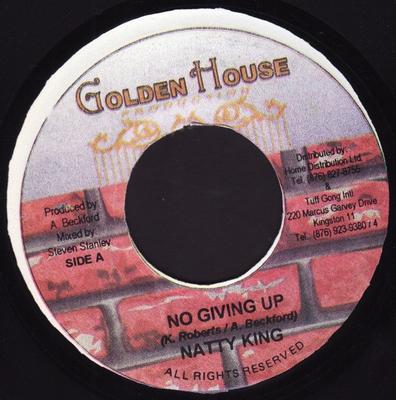 7-дюймовая пластинка NATTY KING - No Giving Up NONE Golden House Pr 2004 Ямайка Регги, Ска и Даб Б/У
