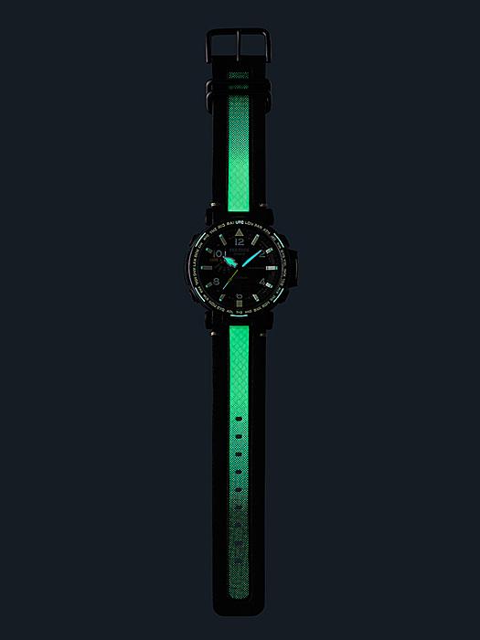 Casio Мужские часы Pro Trek из нержавеющей стали, водонепроницаемость 100 м, цифровой будильник, кварцевые часы PRG-650YL-3