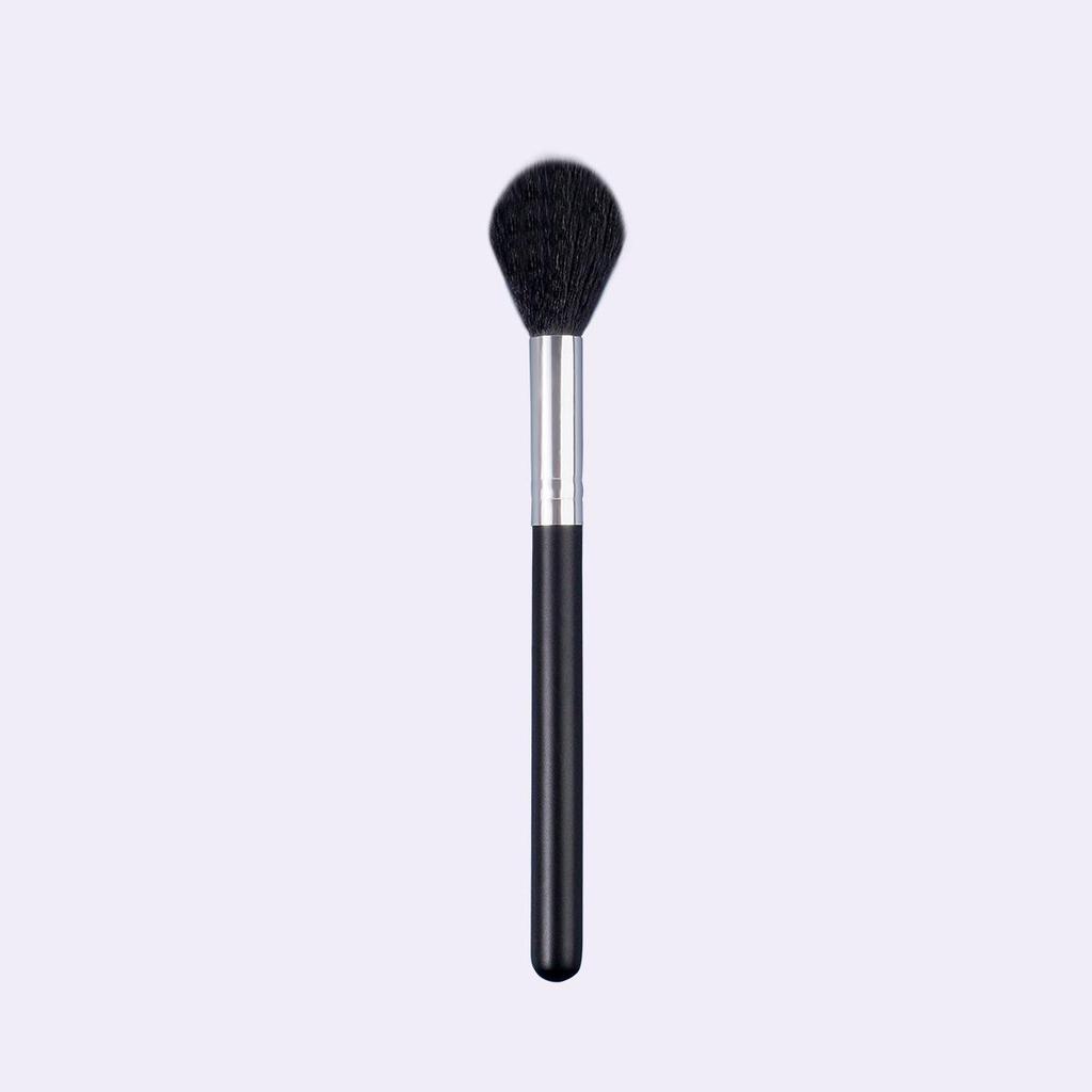 Soft Bristle Highlighter Brush - Portable Blush & Blending Tool for Beginners