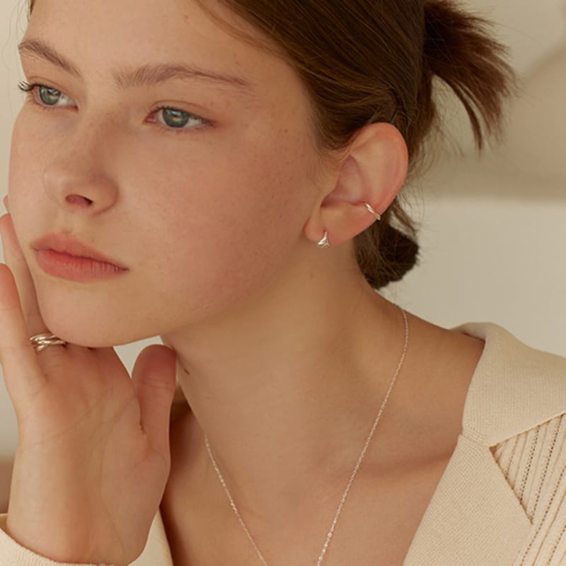 Lewe drop curve fit earring