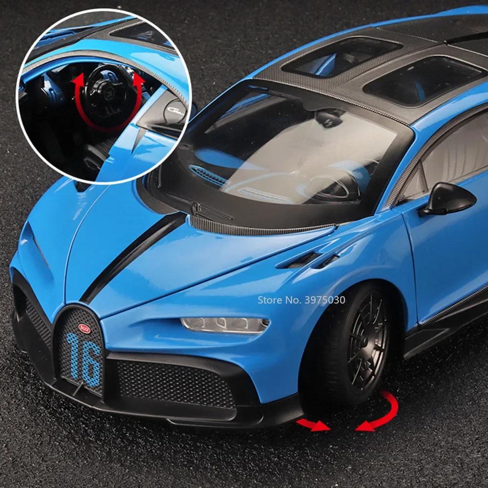 1/18 Bugatti Sports Car Model Toy Alloy Diecast Simulation Toys Vehicle with Sound and Light Rubber Tires Collection Toys for Boys Gifts