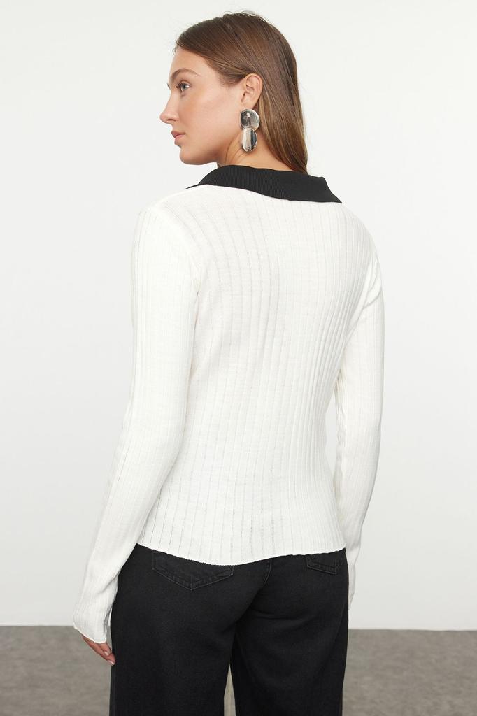 Women's Elegance Style Sweater Blue Polo Neck Color Blocked Knitwear Sweater