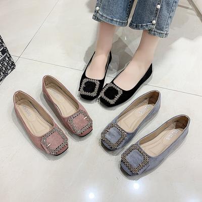 Модная женская обувь на плоской подошве 2025 Весна и Осень Новинка Квадратный носок Мелкий вырез Мягкая подошва Большой размер Женская обувь 41-42 Zapatillas Mujer