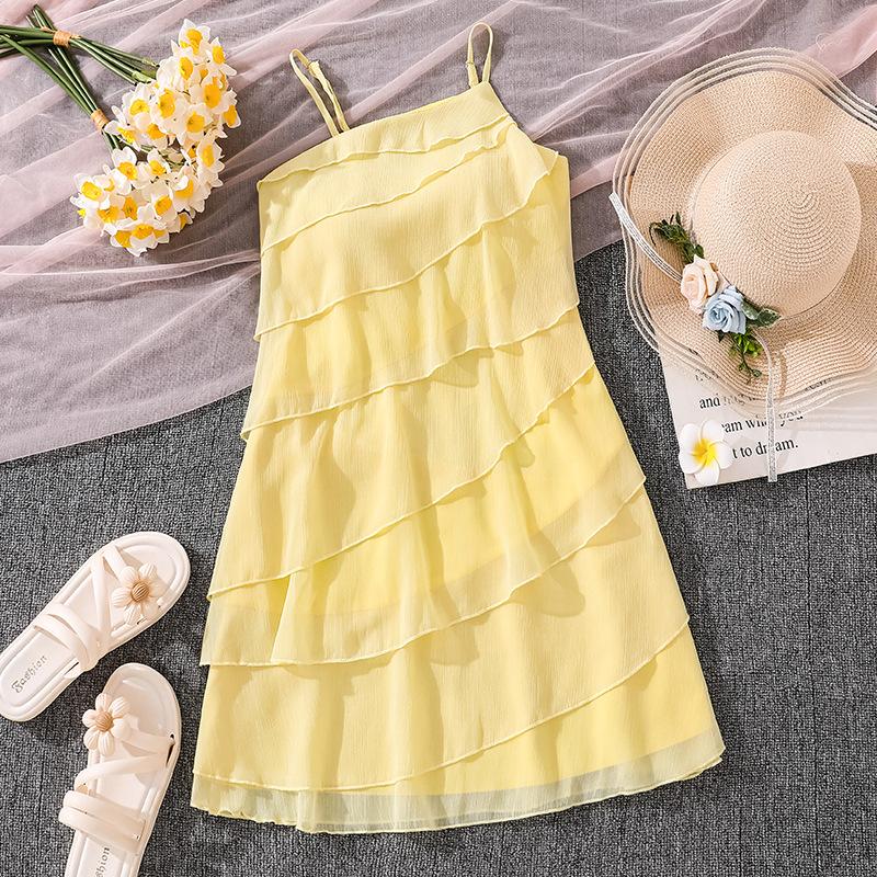 Girls' Fashionable Yellow Spaghetti-Strap Dress: Spring/Summer Children's Beach Vacation-Style Dress