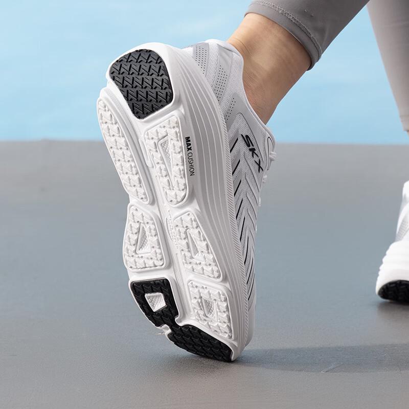 Skechers Женские беговые кроссовки GO 129471-WBK