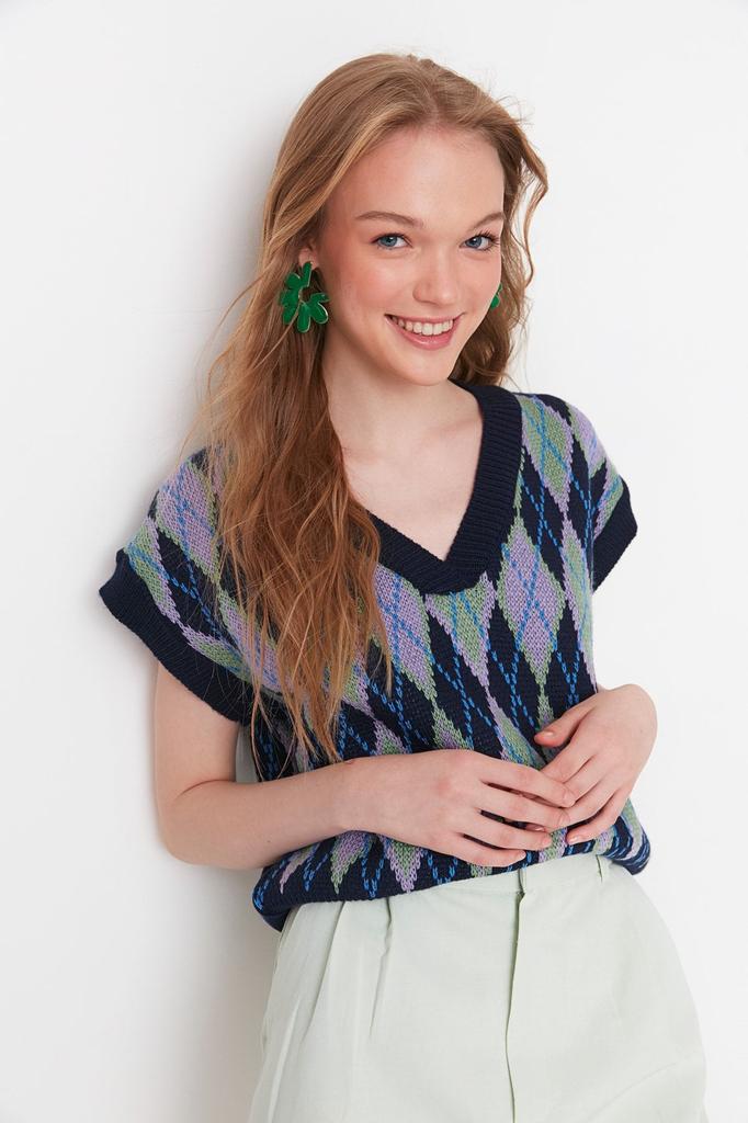 Women's Fashionable Stylish Sweater Black Wide Fit Knitwear Sweater