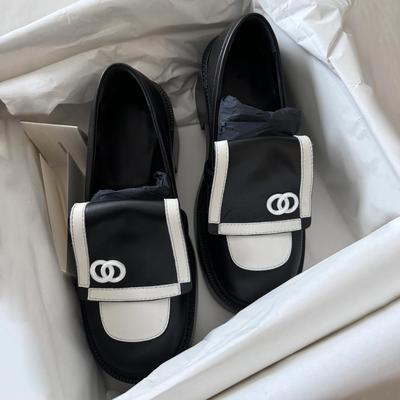 Версия из овчины~ Лоферы на платформе из черно-белой кожи в стиле сяосянфэн, женская осенняя обувь на толстом каблуке, одинарная обувь, обувь-маффины, на высоком каблуке, маленькая л