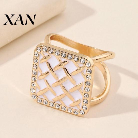 Lightweight Scarf Ring Grid Square Ring, Rhinestone Silk Clip, Decorative Adjustable Holder Slide Elegant Wrap for Women Neckerchiefs Shirts Shawls