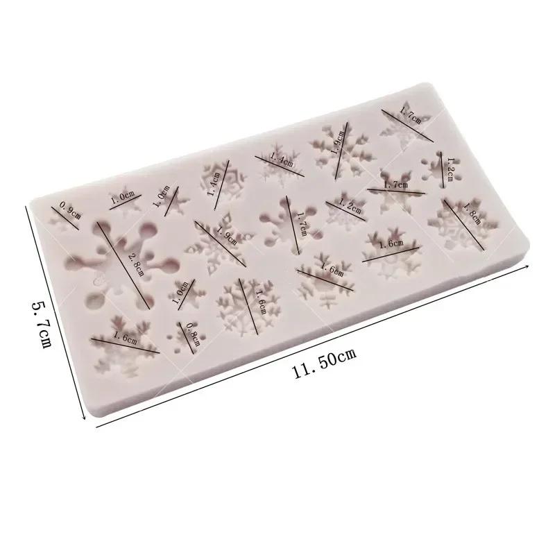 Christmas Series Snowflake Pattern Silicone Mold Baking Non-stick Heat-resistant Kitchen Cupcake Decoration Tools Chocolate Mold