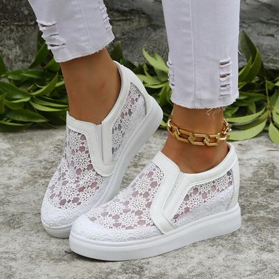 Модная женская обувь 2024 года, модная летняя повседневная белая обувь, ажурная кружевная парусиновая ажурная дышащая толстая подошва, женская спортивная обувь