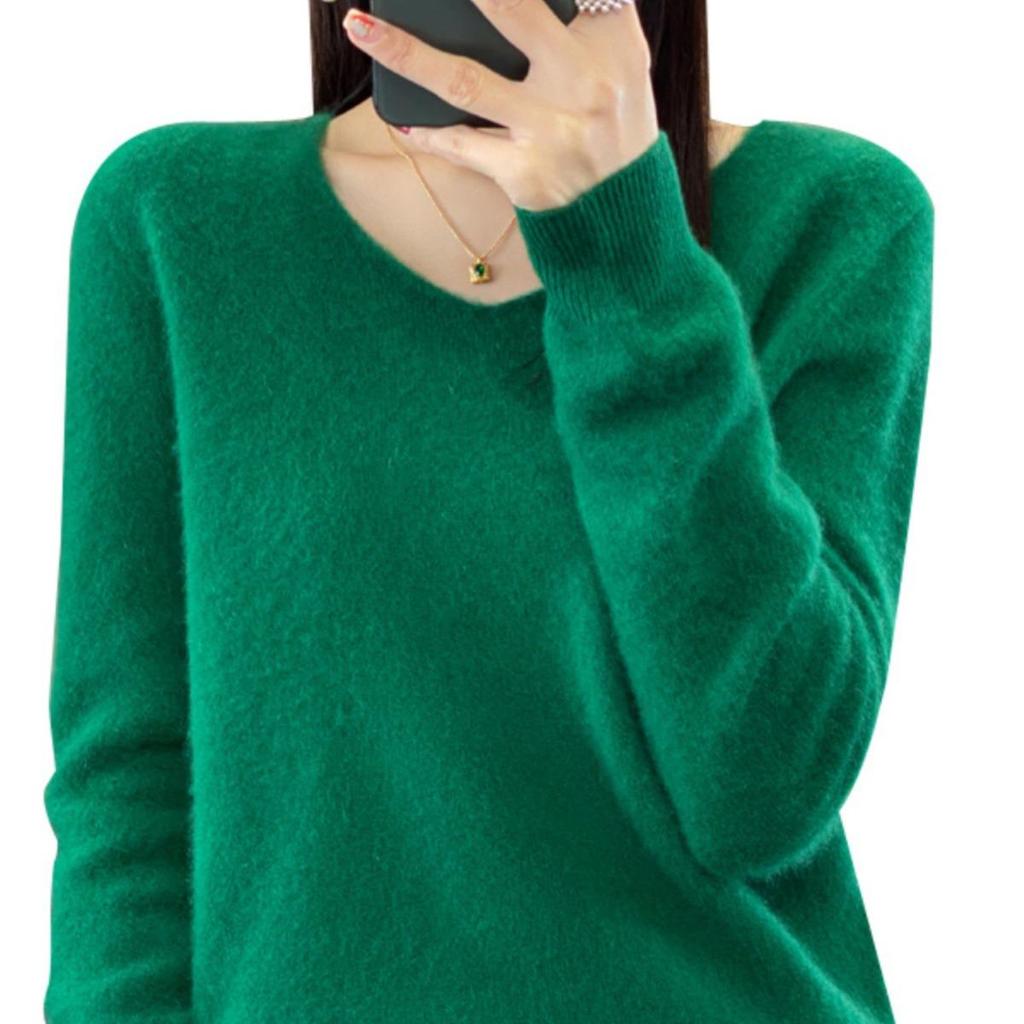 Women's V-Neck Wool Sweater: New Autumn/Winter Solid Color, Loose Fit, Versatile Style.