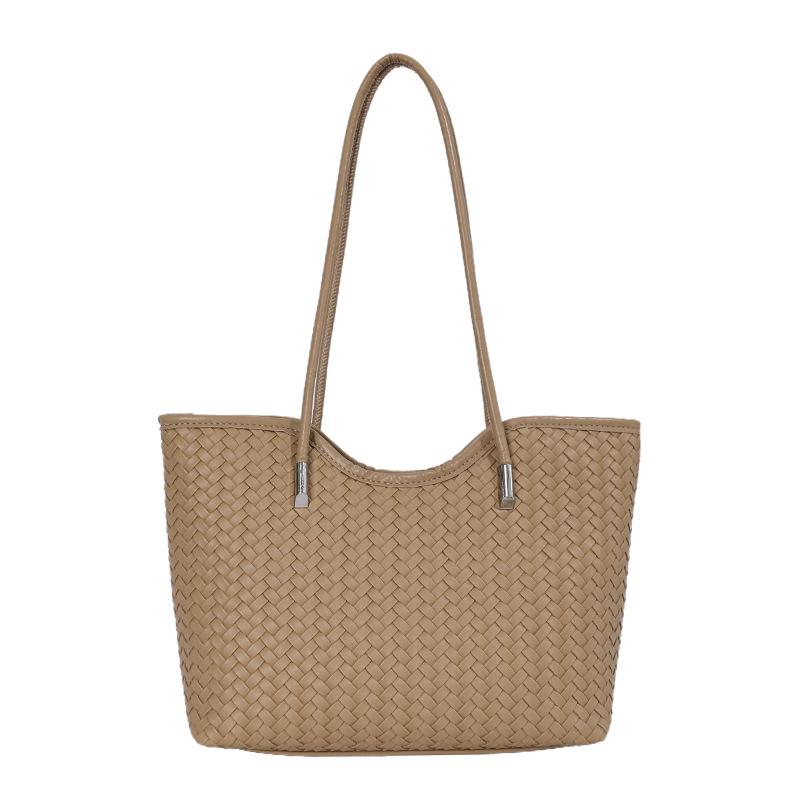 Light luxury bag women's bag 2026 new retro woven pattern shoulder bag large capacity commuter tote bag
